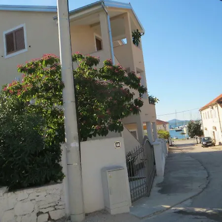 Milena 3* Biograd Na Moru