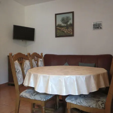 Milena Penzion Biograd Na Moru