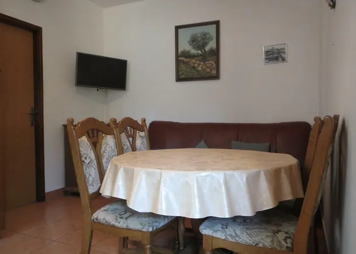 Milena Pensión Biograd Na Moru