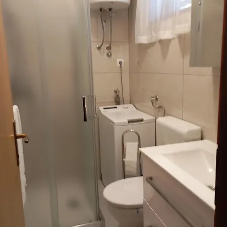 Milena ゲストハウス ビオグラード・ナ・モル